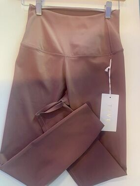 NWT Tavi Active High-Waist 7/8 Tight in Rose small